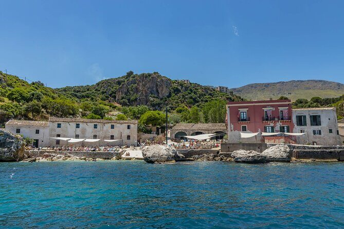 Private tour from Castellammare del Golfo to San Vito Lo Capo - Cala Rossa: another 1-hour water break (and a change of scenery)
