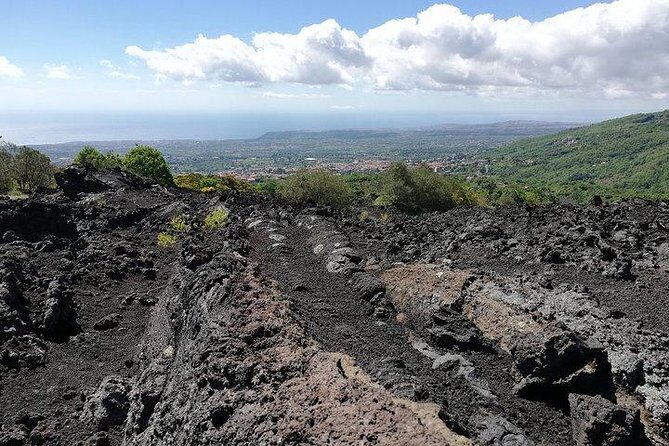Private Tour Mt. Etna from Taormina - The 6-to-7 Hour Flow: What You Do on Mount Etna