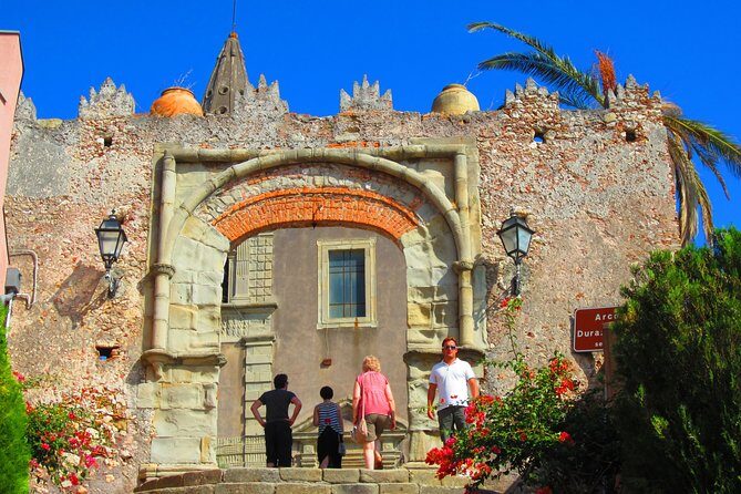 Private Tour "The Godfather" from Taormina visit of Savoca and Forza D'Agrò - Timing and transport: what 4 hours really feels like