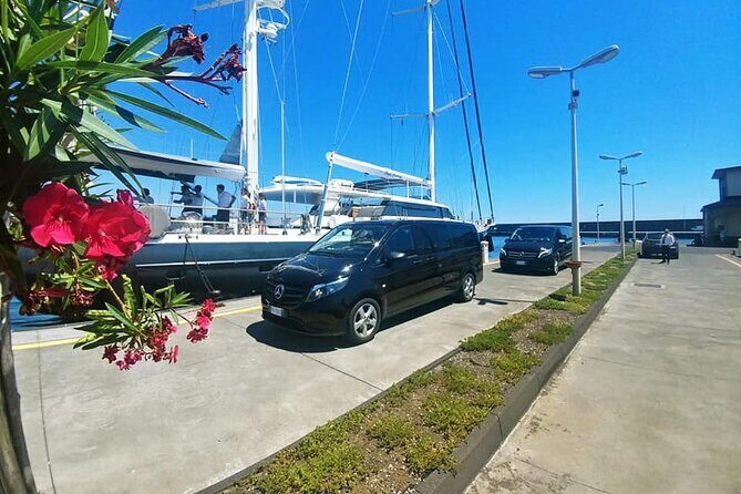 Private transfer service from TAORMINA to SIRACUSA (or Viceversa) - The 90-minute ride: what to expect and how to use the time