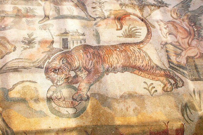 Roman Villa del Casale guide (Piazza Armerina): truly fabulous mosaics in Sicily - What the guide adds: from floor patterns to Roman daily life