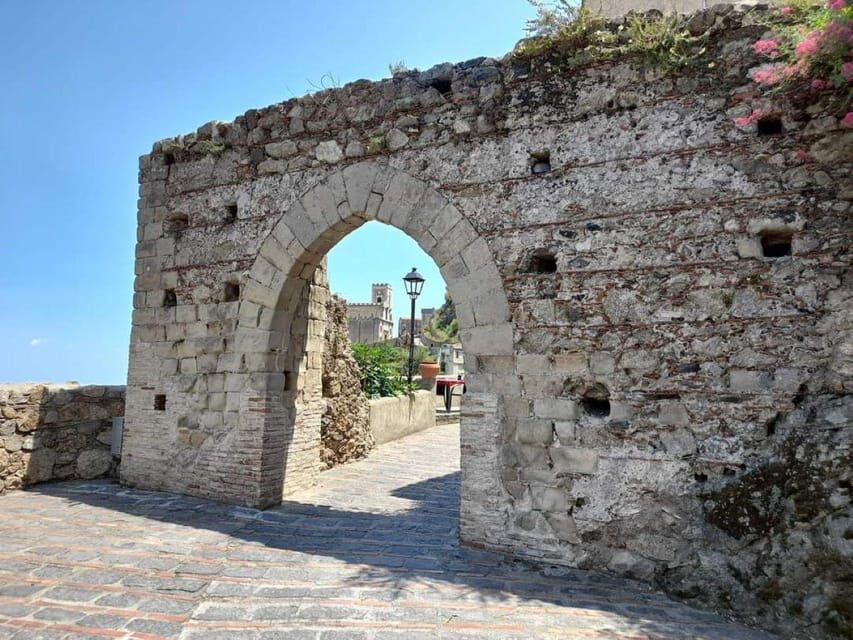 Shore tour from Messina port: Taormina & Godfather Places - Savoca: medieval streets and the scenes people come for