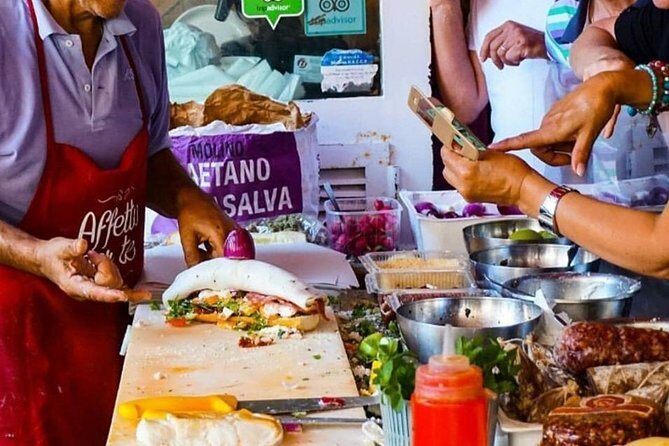 Sicilian Food tour and wine tasting in Ortigia in Syracuse - Wine tasting: small pours that teach you what to notice