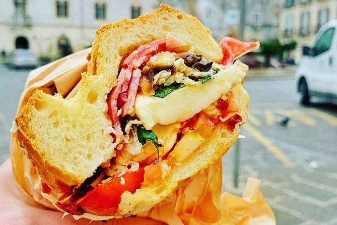 Sicilian Food tour and wine tasting in Ortigia in Syracuse - Stop 1: Mercato di Ortigia street-food tastings that make sense