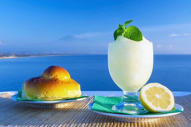 Sicilian Street food tour: eat local in Messina - Cruise-port reality check: shop closures and ship-time pressure