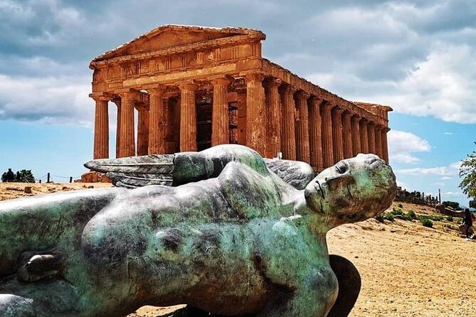 SICILY - Culture & Flavours 8 Days/7 Nights Tour - Day 4: Ragusa Ibla baroque details, wine tasting, then the Valley of the Temples