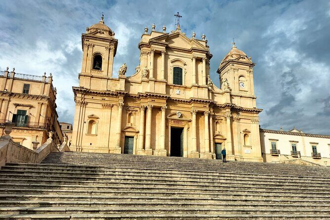Siracusa & Noto: small group tour from Taormina - “Tour” vs “transport”: what you should expect from the driver/leader