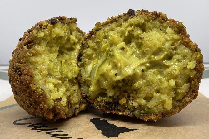 Street food tour of Catania by night - Piazza Mazzini and the Cipollina Bite