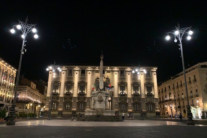 Street food tour of Catania by night - Wine and Beer: Included Drinks, One Main Wine Moment