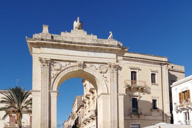 Syracuse Ortigia and Noto Private Tour - Ortigia island: Apollo, fountains, and the fish market you’ll actually remember