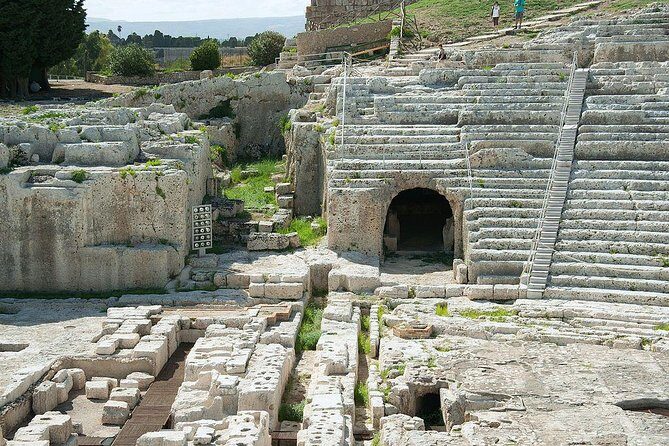 Syracuse's Archaeological Park Private Walking Tour - Why Neapolis in Syracuse rewards a guided walk