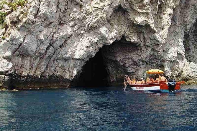 Taormina and Isola Bella Day Tour with Boat Trip from Messina - When the itinerary order changes: don’t panic, just adapt