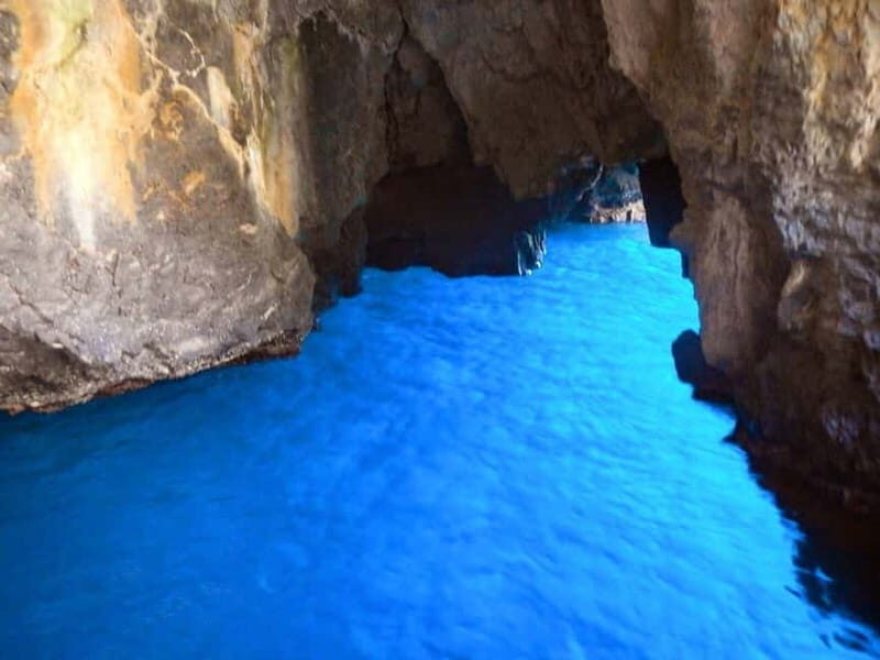 Taormina: Boat Tour with Aperitif on Isola Bella - Swimming and Snorkeling Time: What You Should Expect (and What to Bring)