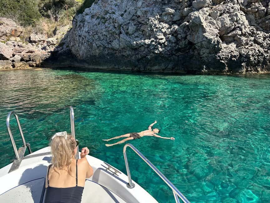 Taormina: Boat Tour with Sicilian Wine Tasting - Cruising the Taormina and Giardini Naxos coast with guided stops