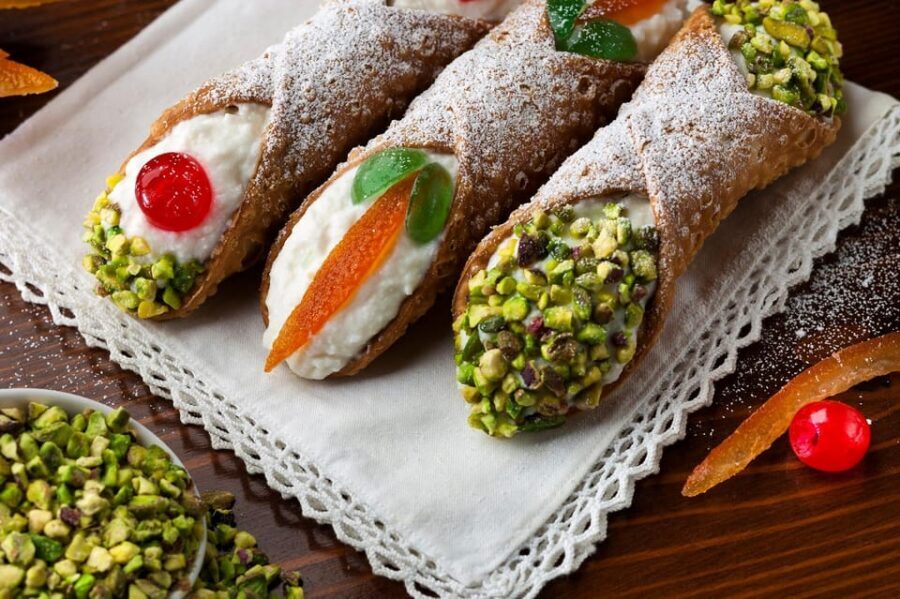 Taormina: Cannoli Making Class - Getting Oriented: Porta Messina and What You Actually Do