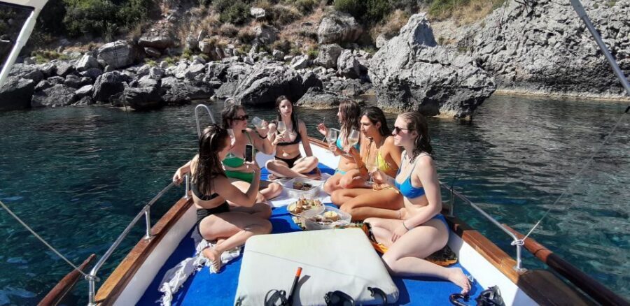 Taormina: Coastal Highlights Cruise with Wine & Food Tasting - Who This Cruise Fits Best