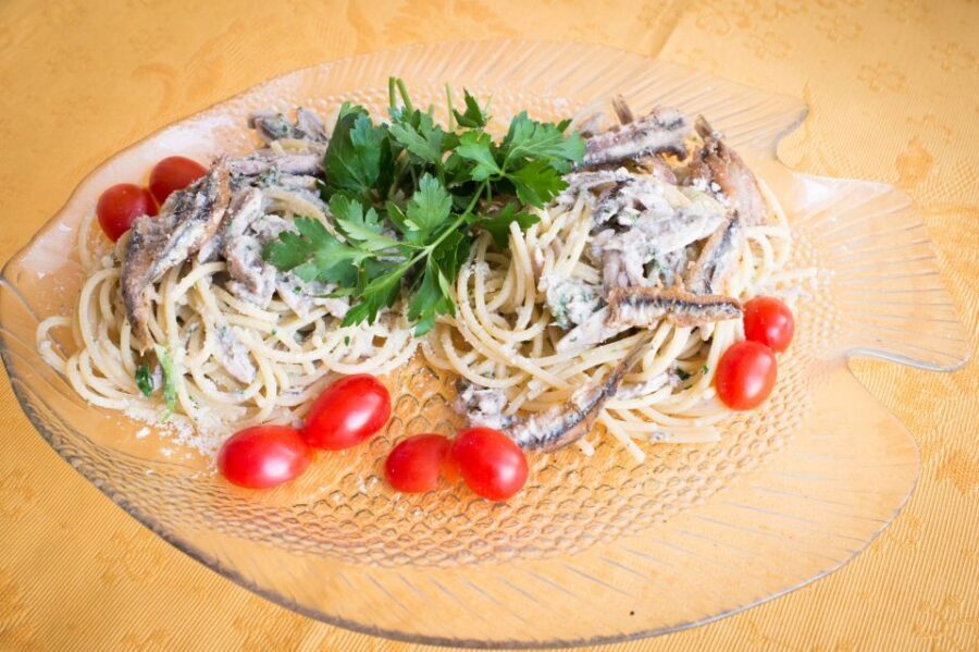 Taormina: Dining Experience at a Local's Home - The cooking demo: hands-on, staged, or somewhere in between