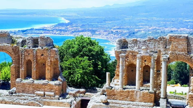 Taormina: Guided Walking Tour - Starting at Porta Catania: get oriented before you climb