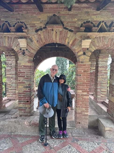 Taormina, Isola Bella: exclusive one-day tour with pick-up from Catania - Free time that actually lets you shop and stroll