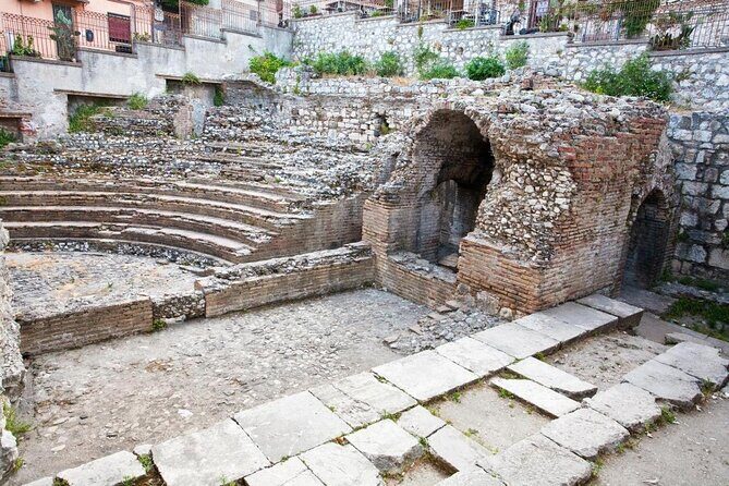 The Pearl of Sicily: Private Taormina Walking Tour - Key points at a glance