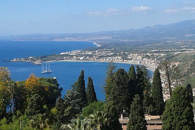 The Pearl of Sicily: Private Taormina Walking Tour - Odeon and Palazzo Duchi di Santo Stefano: Small Roman Theatre and the Jewish Quarter