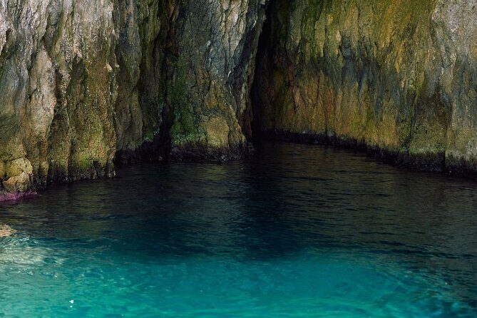 Tour of Ortigia and sea caves by boat in Syracuse - Sea Caves and Rock Shapes: What to Look For on the Syracuse Coast