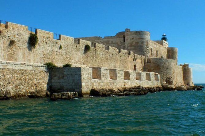Tour of the island of Ortigia and exploration of sea caves with baths. - Key highlights to know before you go