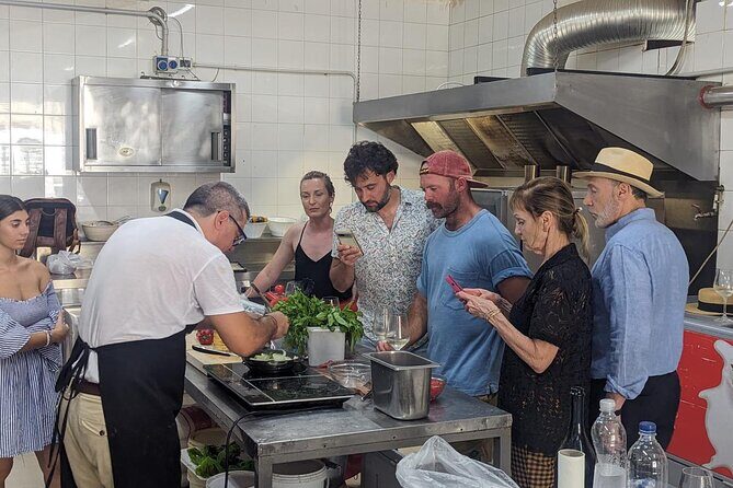 Visit of the Ortigia market and cooking class of typical dishes - Who This Tour Fits Best