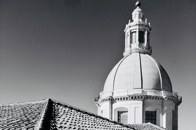 WalkingTour CATANIA - discovering the city of lava with a licensed guide - Palazzo degli Elefanti: The Town Hall with Elephant Gables