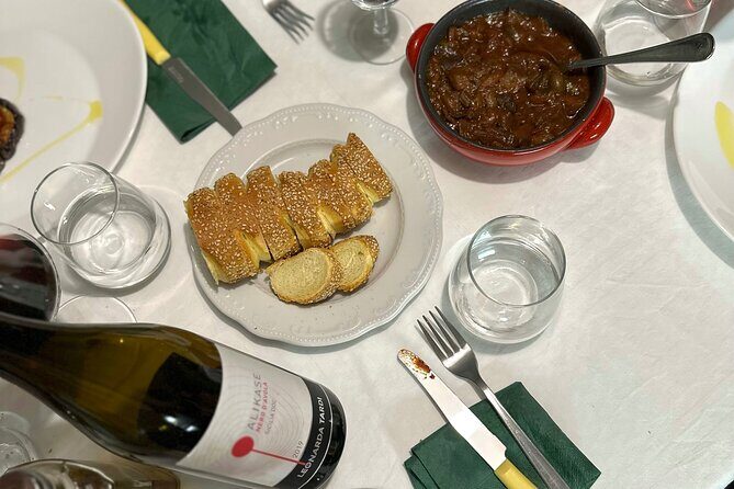 Wine tasting with gastronomic experience at Leonarda's home - What you actually eat (and the pairing logic behind it)
