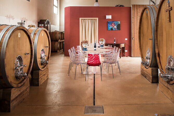 Wines and typical products in the lands of Frederick II - Inside the Baglio-style cellar: from bottling to barrel aging